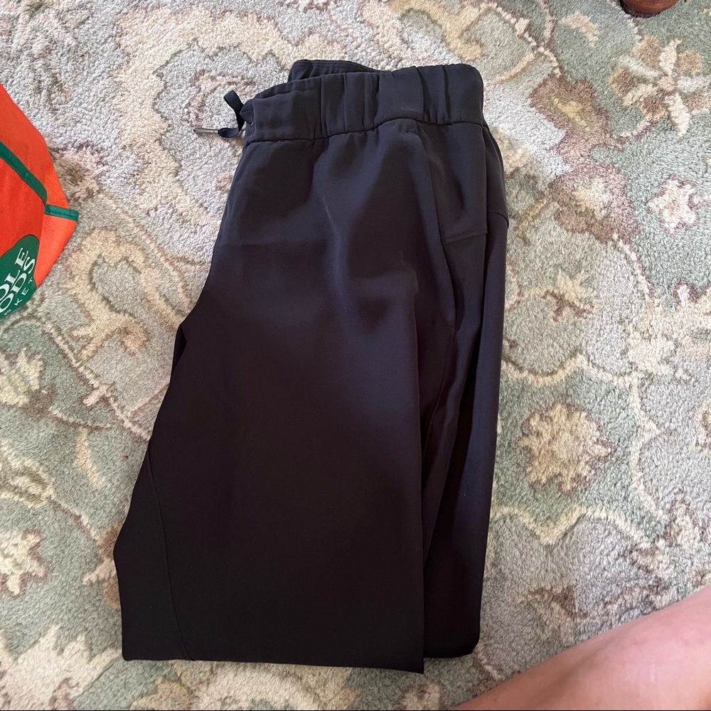 Lululemon jogger - Picture 3 of 5
